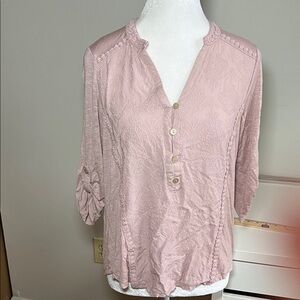 Democracy Women’s Blush Pink Embroidered 3/4 sleeve Button-Front Top Size Small